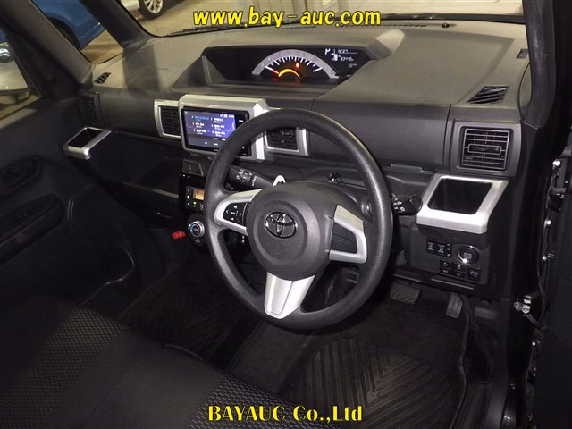 TOYOTA PIXIS MEGA