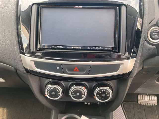 MITSUBISHI RVR
