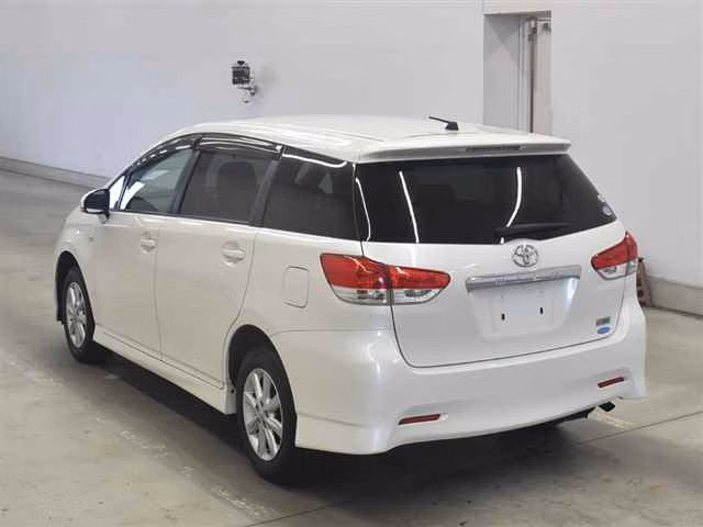 TOYOTA WISH
