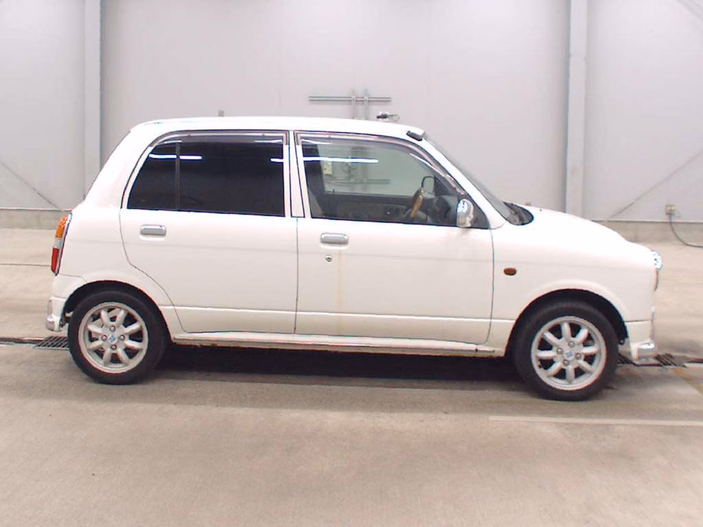 DAIHATSU MIRA GINO