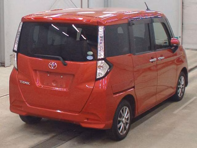 TOYOTA TANK