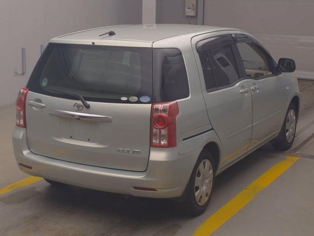 TOYOTA RAUM