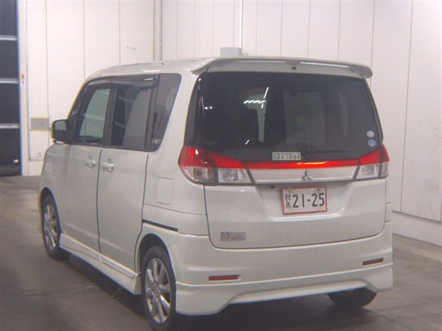 MITSUBISHI DELICA D:2