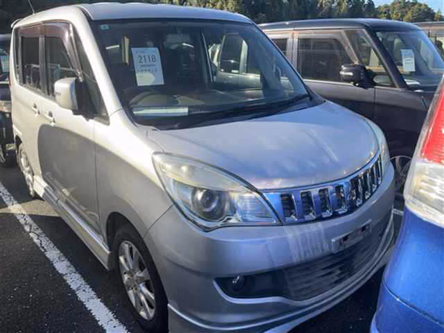 MITSUBISHI DELICA D:2