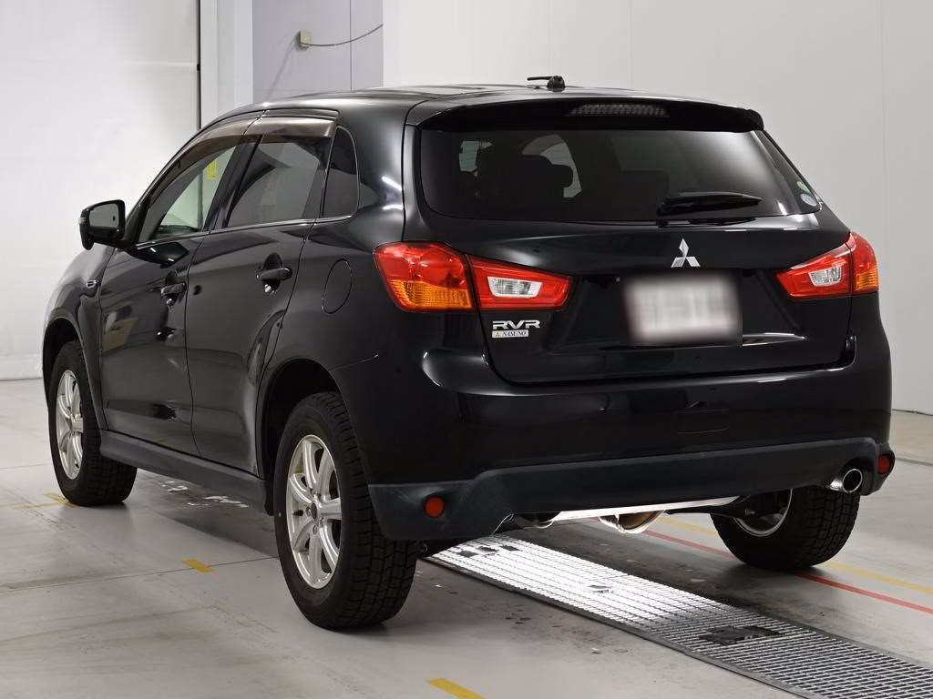 MITSUBISHI RVR
