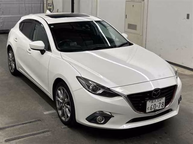 MAZDA AXELA