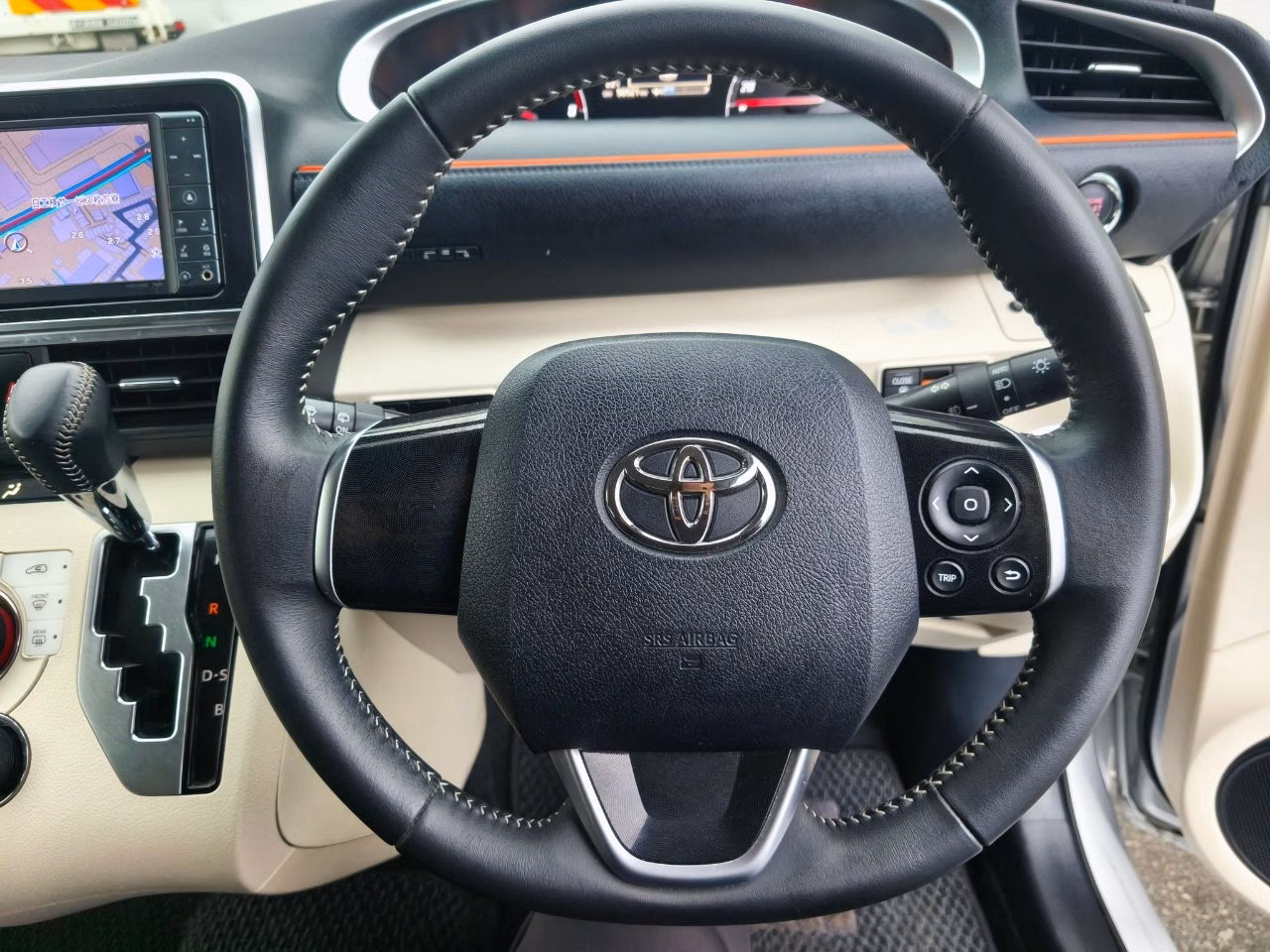 TOYOTA SIENTA