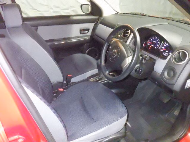 MAZDA VERISA