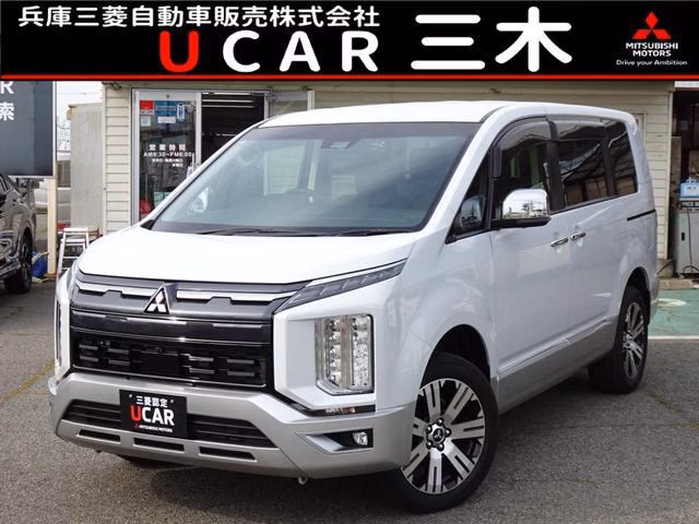 MITSUBISHI DELICA D:5