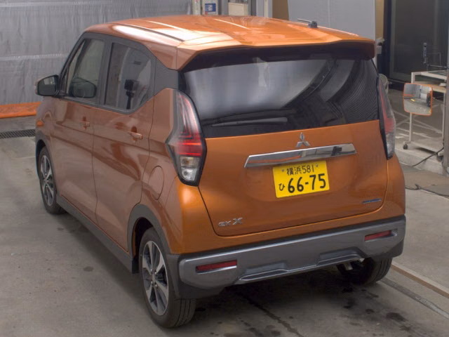 MITSUBISHI EK X