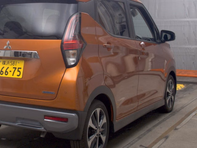 MITSUBISHI EK X