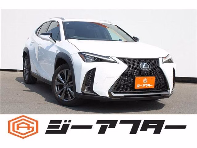 Lexus UX200