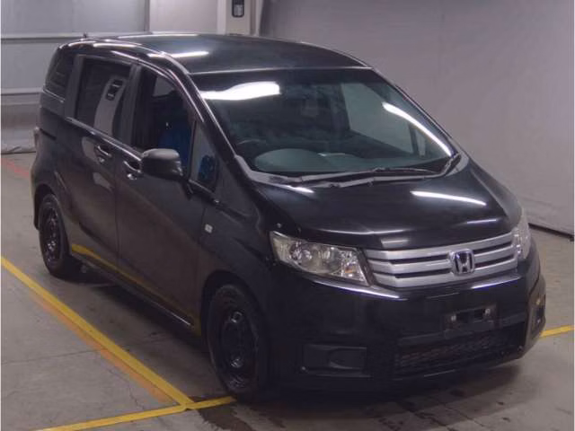 HONDA FREED SPIKE