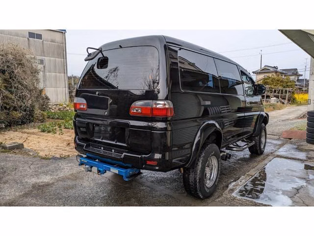 MITSUBISHI DELICA
