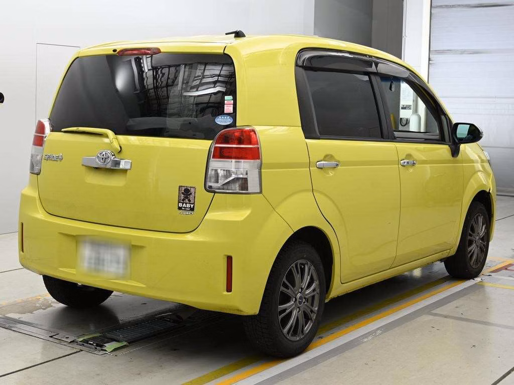 TOYOTA SPADE