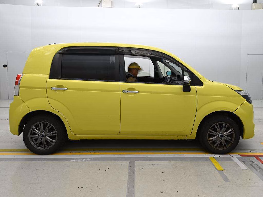 TOYOTA SPADE