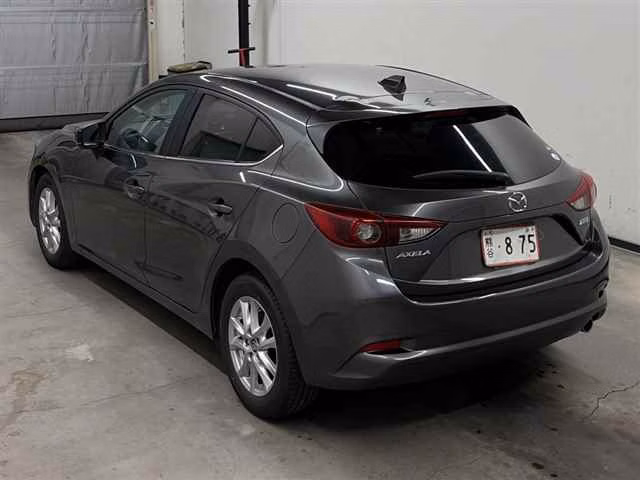 MAZDA AXELA