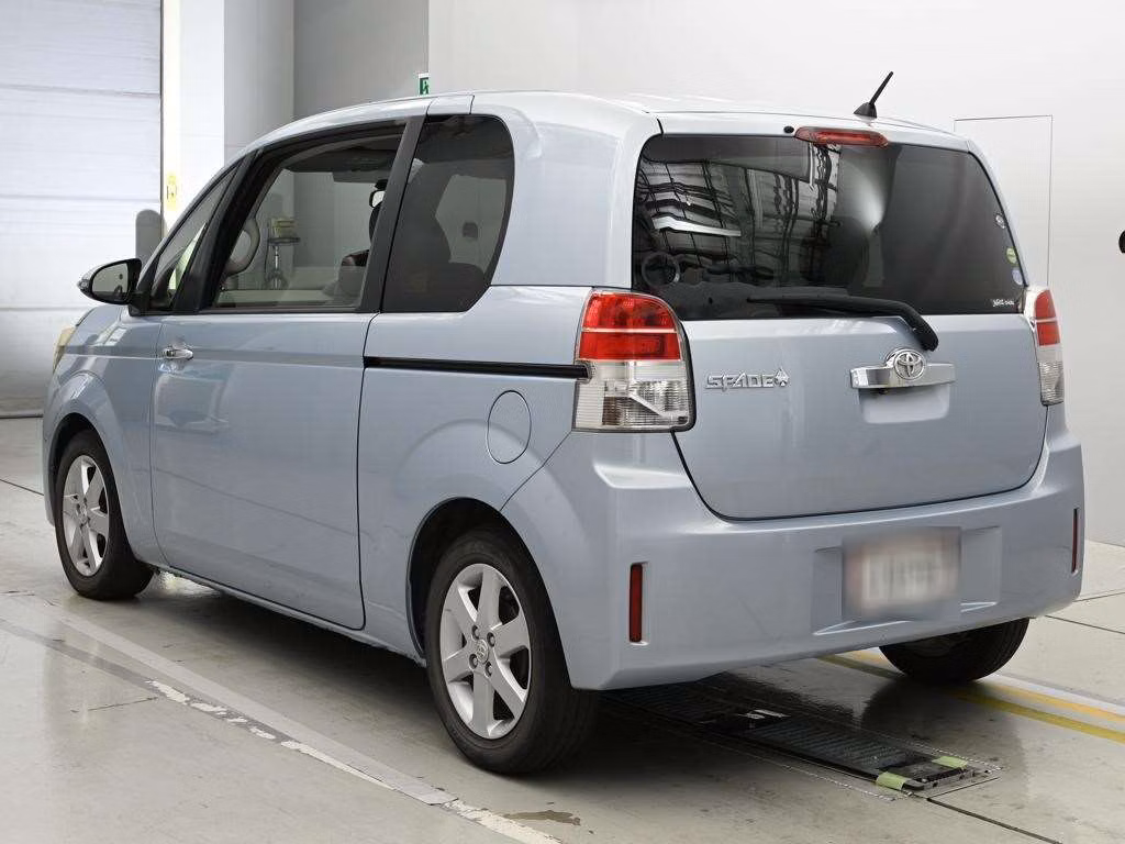 TOYOTA SPADE