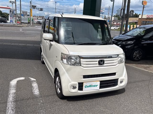 HONDA N-BOX