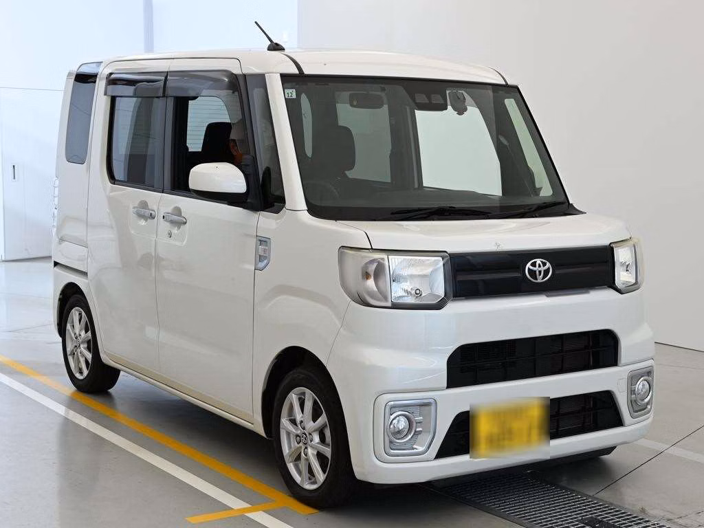 TOYOTA PIXIS MEGA