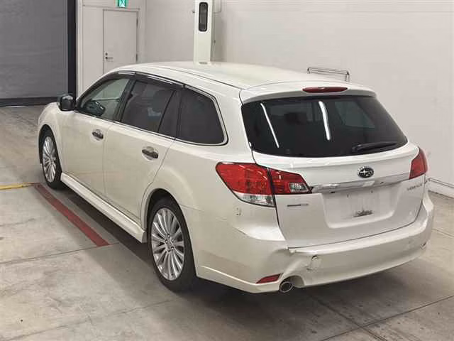 SUBARU LEGACY