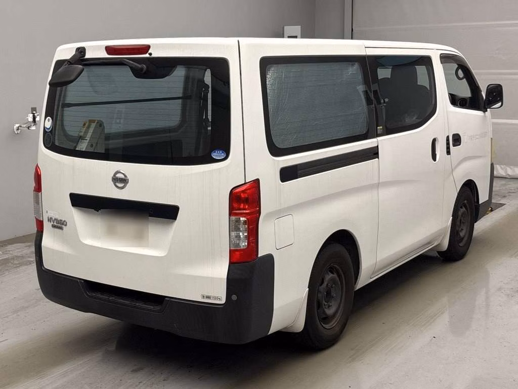 NISSAN NV350 CARAVAN
