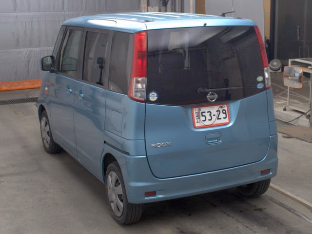 NISSAN ROOX