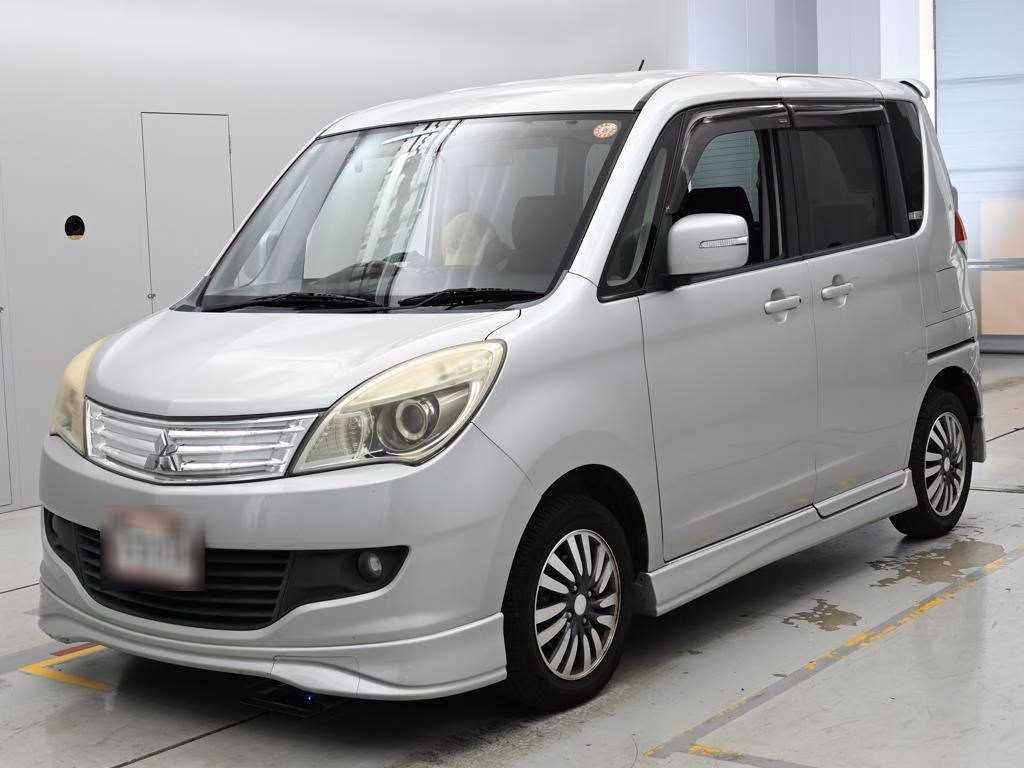 MITSUBISHI DELICA D:2