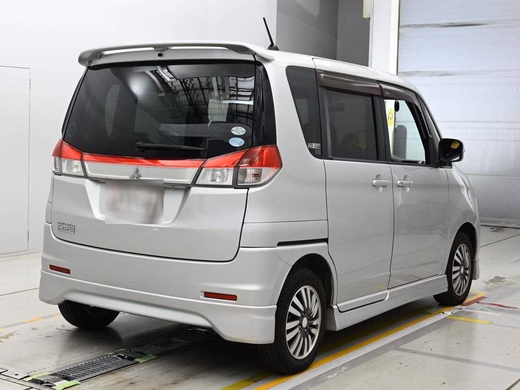 MITSUBISHI DELICA D:2