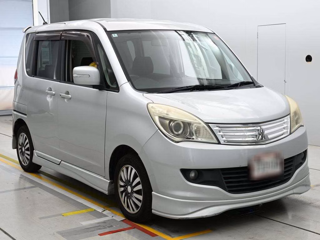 MITSUBISHI DELICA D:2