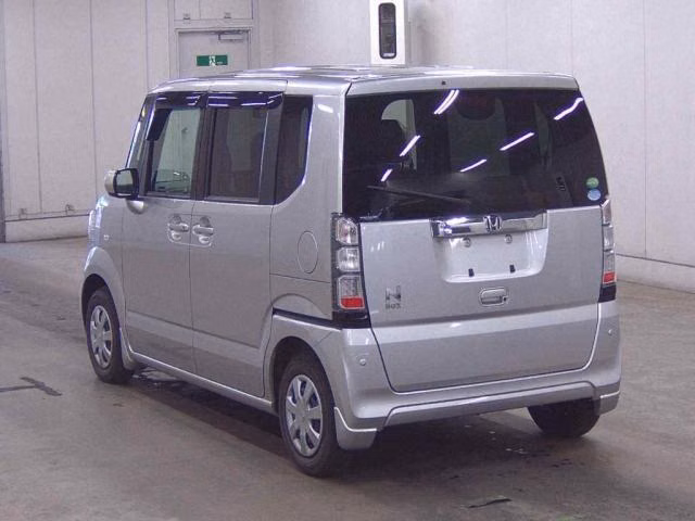 HONDA N-BOX