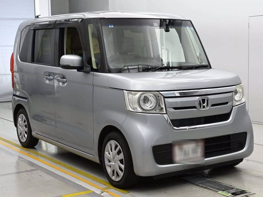 HONDA N-BOX