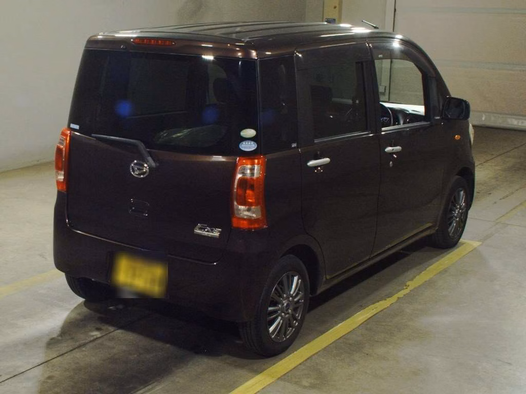 DAIHATSU TANTO EXE