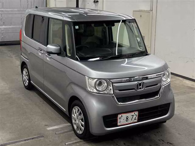 HONDA N-BOX