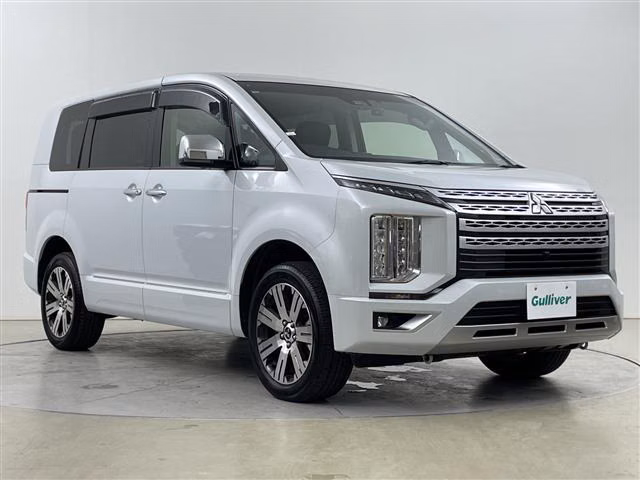 MITSUBISHI DELICA D:5