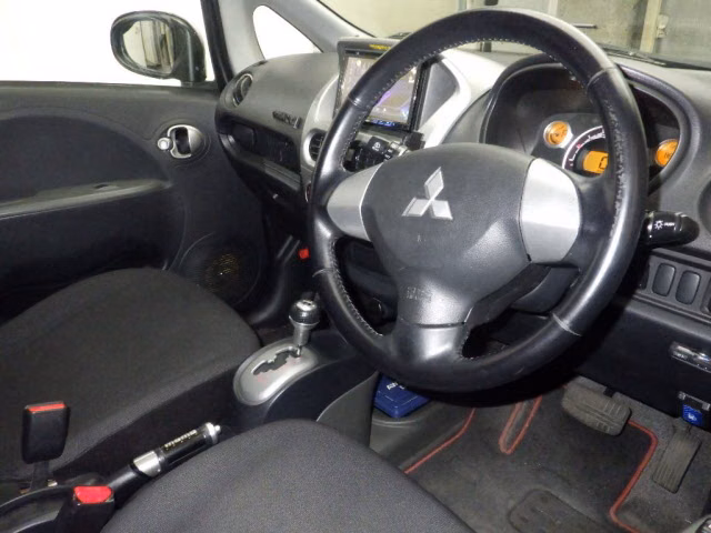MITSUBISHI I