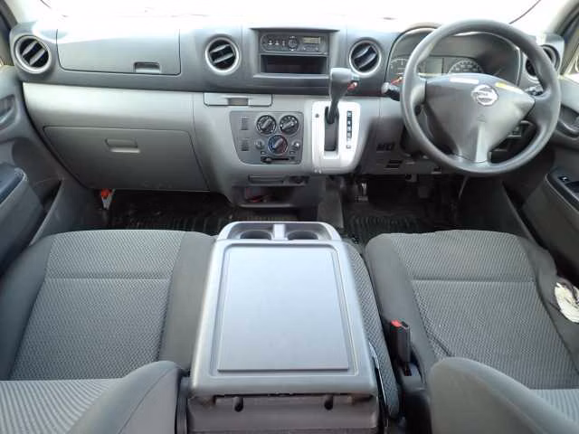 NISSAN NV350 CARAVAN