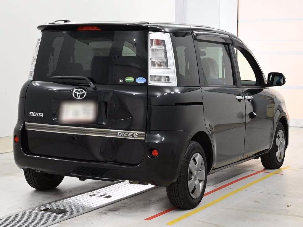 TOYOTA SIENTA
