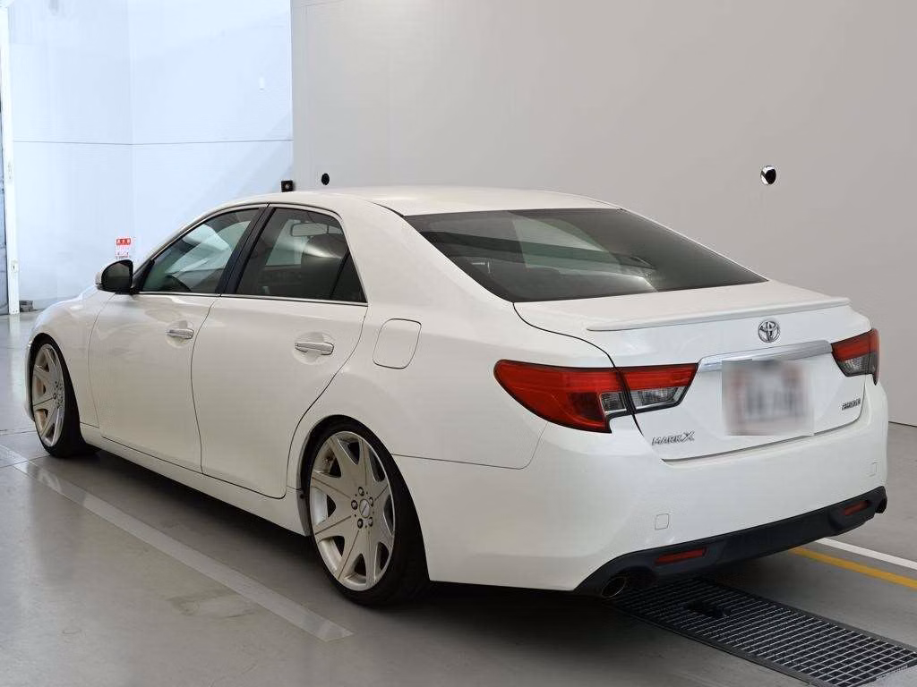 TOYOTA MARK X
