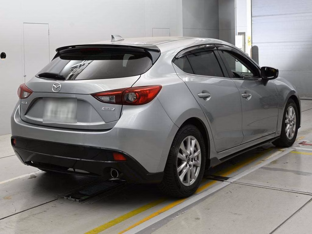 MAZDA AXELA