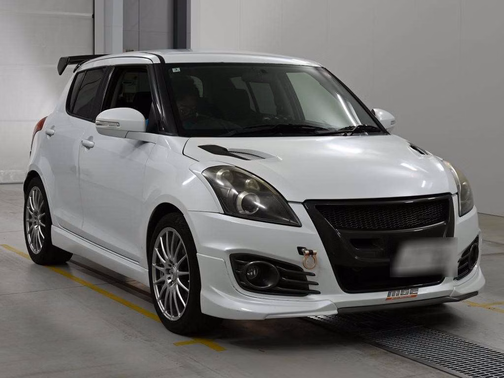SUZUKI SWIFT