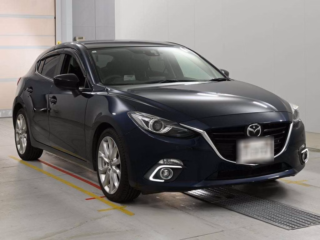 MAZDA AXELA