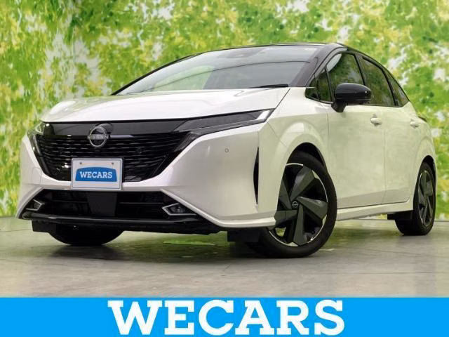 NISSAN AURA