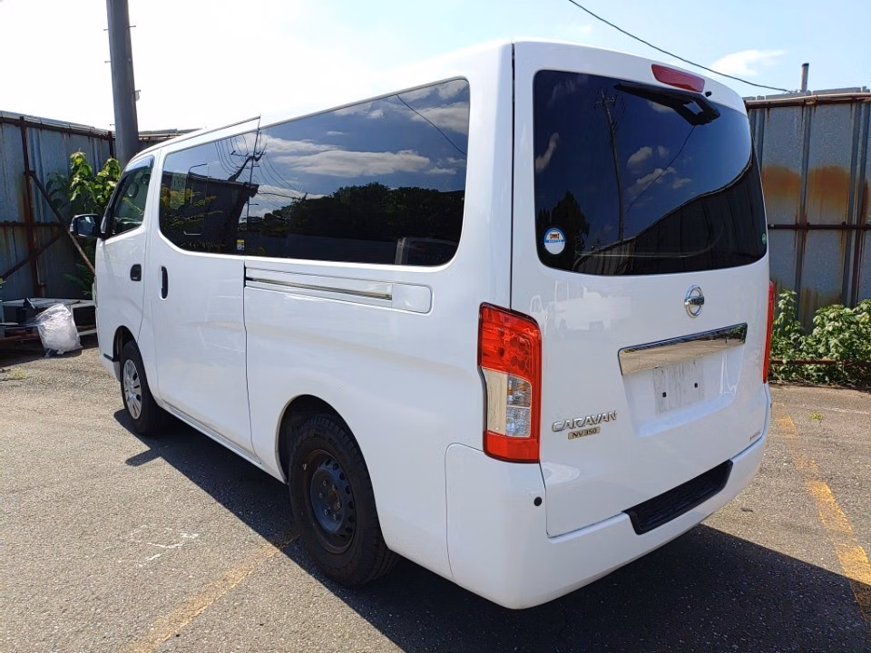 NISSAN NV350 CARAVAN