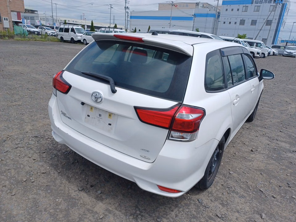 TOYOTA COROLLA FIELDER