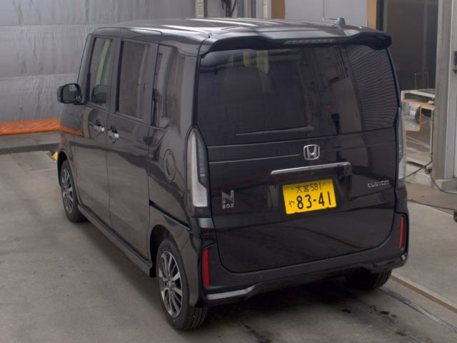 HONDA N-BOX