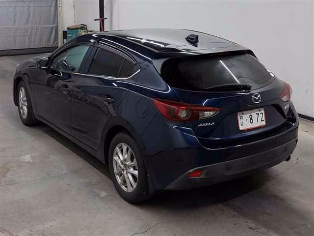 MAZDA AXELA