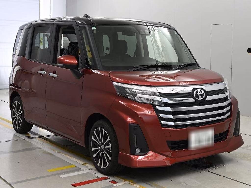 TOYOTA ROOMY