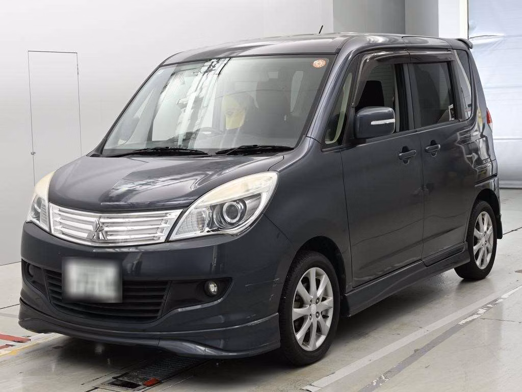MITSUBISHI DELICA D:2