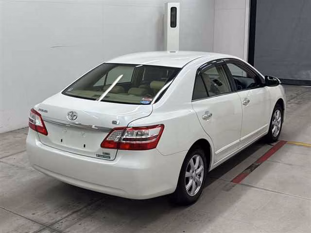 TOYOTA PREMIO